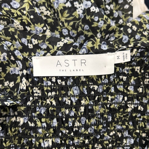 ASTR The Label Black Blue Ditsy Floral Peasant Preppy Chiffon Ruffle Top Size M - Picture 8 of 11